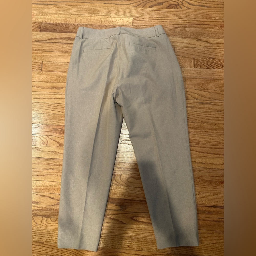 Women's trousers from Banana Republic, size 14. - Picture 3 of 3
